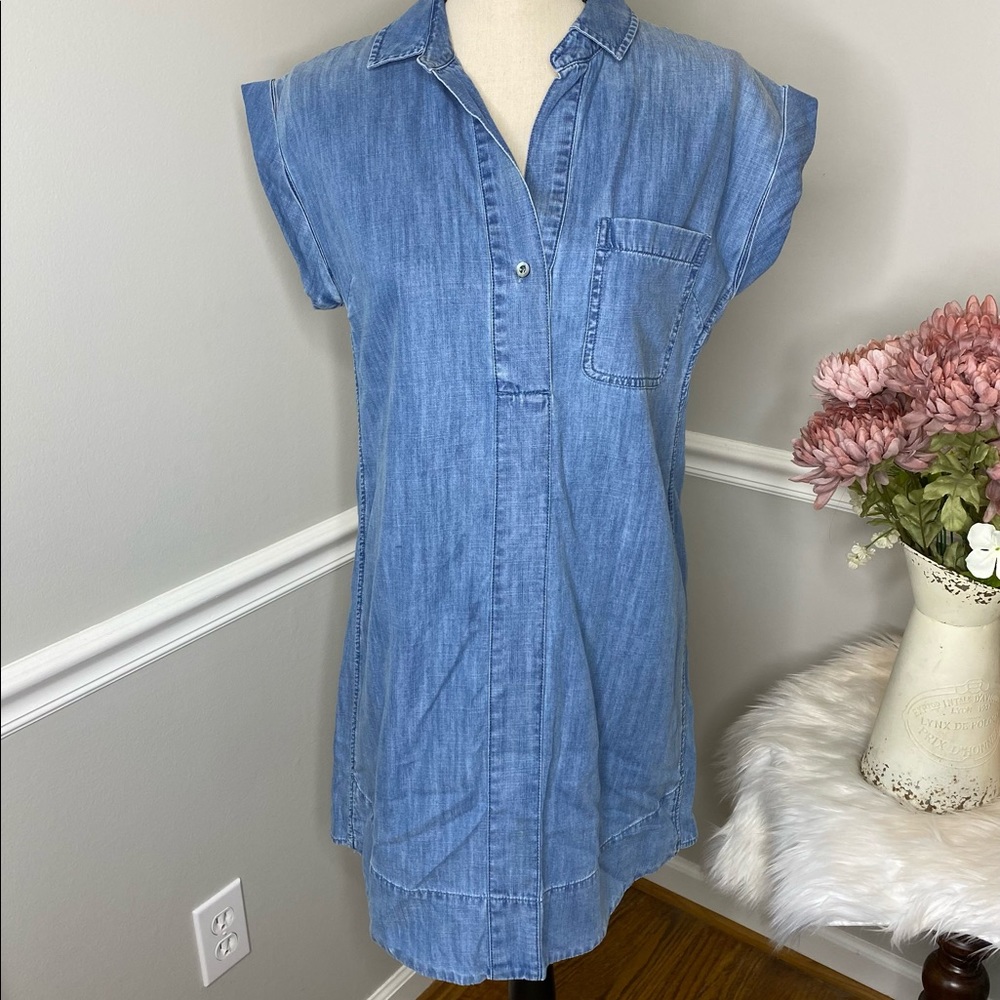 J.CREW PS Short Sleeve V-Neck Chambray Shirt Dress